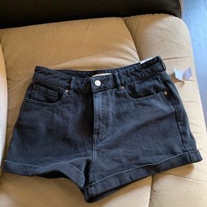 pacsun black mom jeans shorts